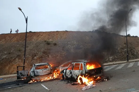 死者18人、5万人が国境突破…スペイン領土で何が起きているのか