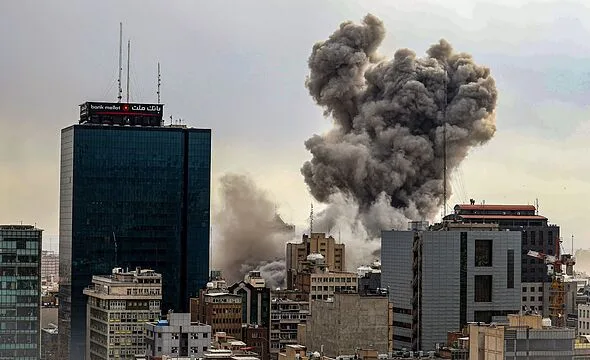 トランプ政権、ミサイル在庫が底をつく！イラン戦争で露呈した“超大国”の限界