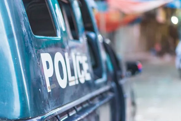 障害少女をレイプ容疑の警官、なぜか同僚78人もまとめて停職