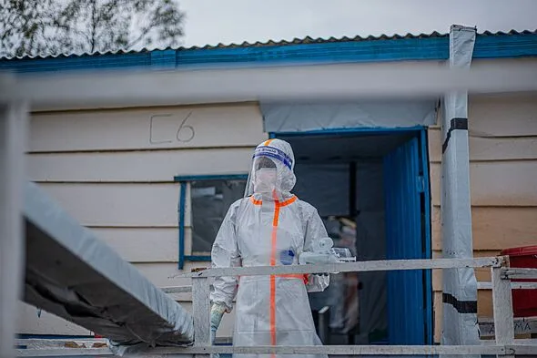 エボラ疑いで死亡、キンシャサ沖の船に乗る200人が一斉隔離